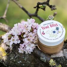 YONI BLISS Kräuterbalsam von Quittenduft  50 ml